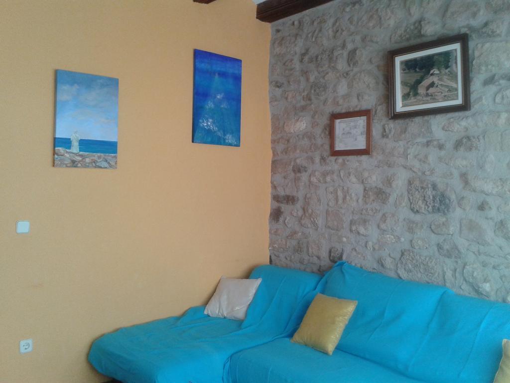 Casa Angrill Hotel Oliana ภายนอก รูปภาพ