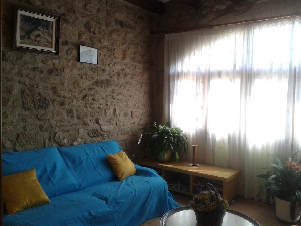 Casa Angrill Hotel Oliana ภายนอก รูปภาพ
