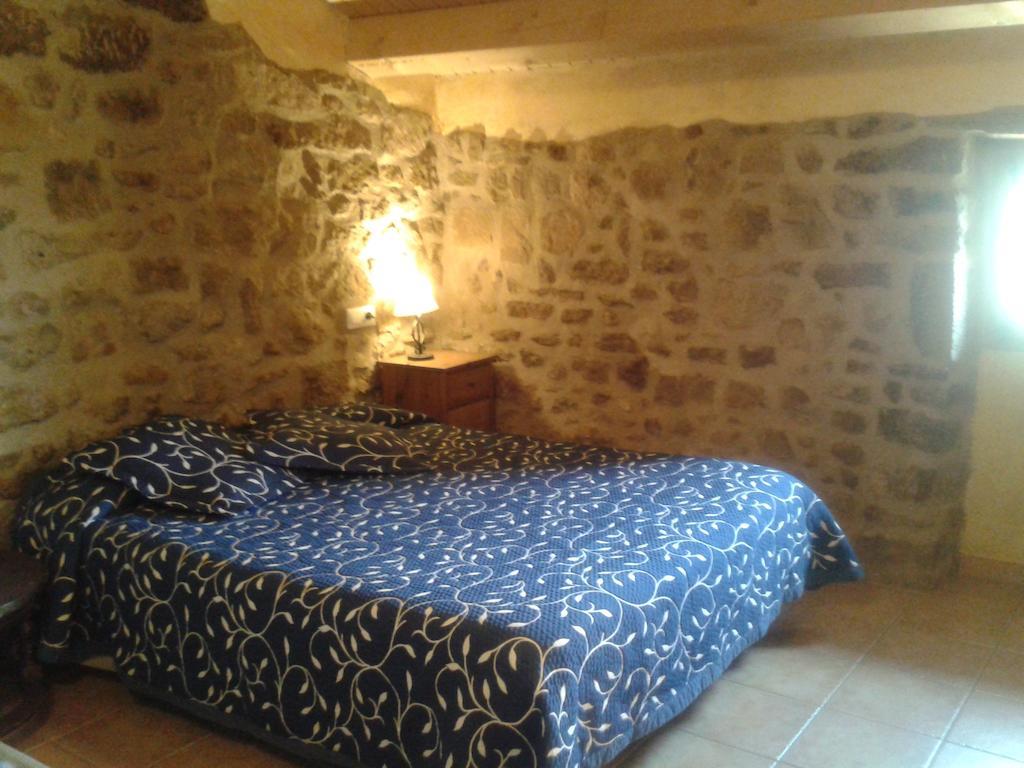 Casa Angrill Hotel Oliana ภายนอก รูปภาพ